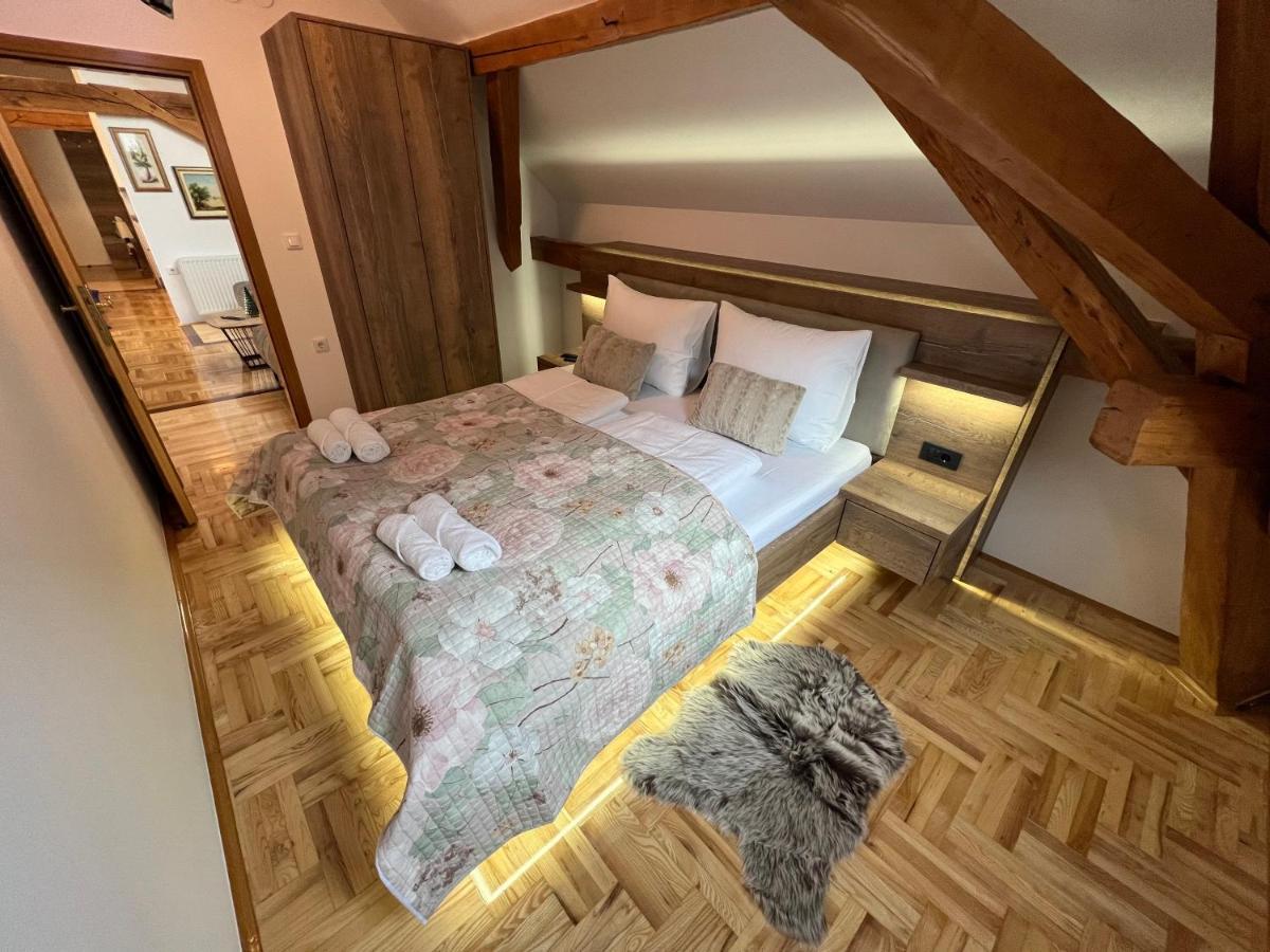 La Luna Rustic Deluxe Apartment With Free Jacuzzi, Bikes & Covered Parking Nasice Exteriér fotografie